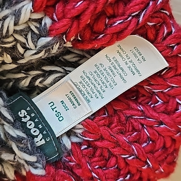 Roots Chunky Knit PomPom Beanie - Picture 8 of 10